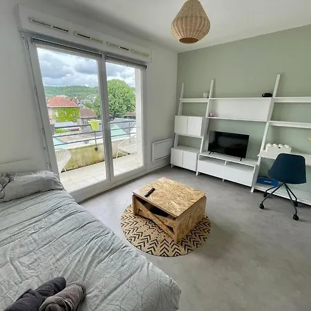 Le Studio Le Pasteur Avec Parking, Proche Quai Apartment *