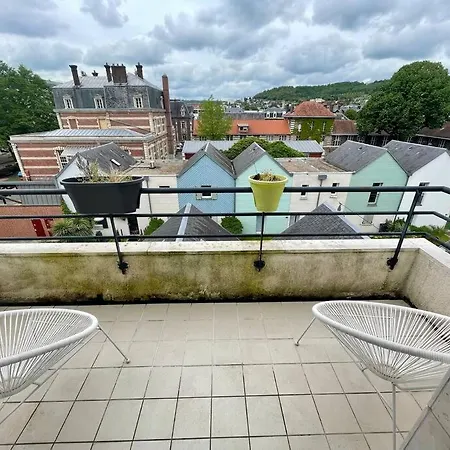 Le Studio Le Pasteur Avec Parking, Proche Quai *